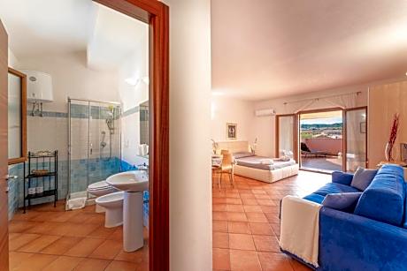 Studio (3 Adults)