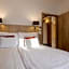 Silver Crown Hotel & Residence, Palace Quarter
