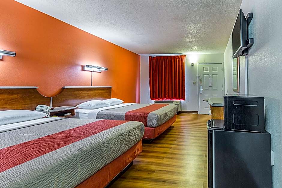 Motel 6-Mount Vernon, IL