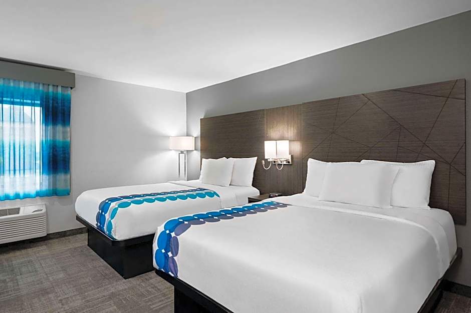 La Quinta Inn by Wyndham Indianapolis Airport Executive Dr