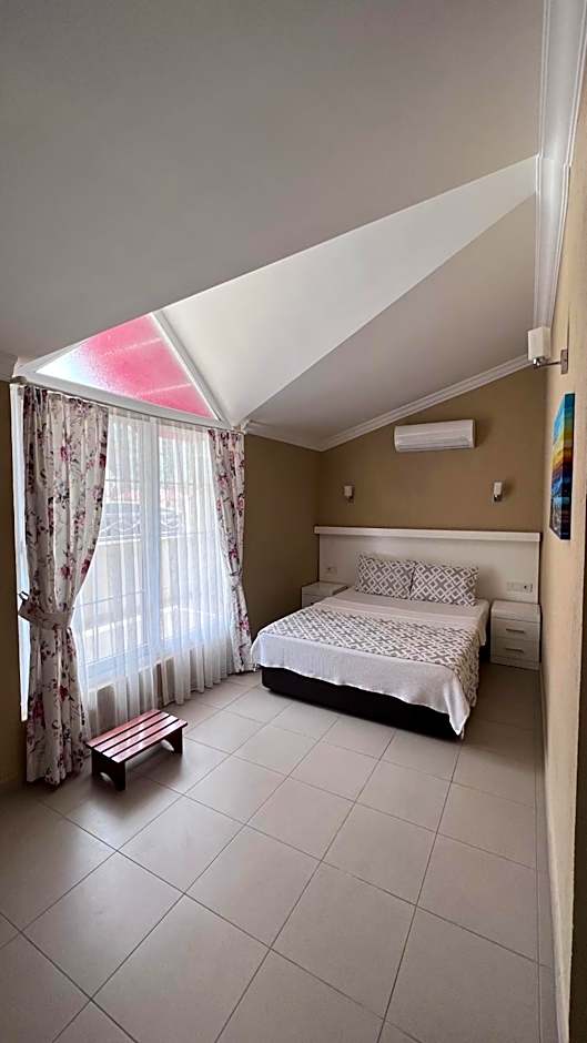 Mimoza Hotel