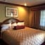 Thunderbird Lodge