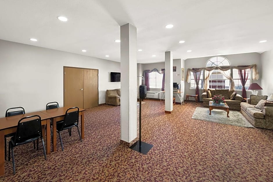 Econo Lodge Inn & Suites Mesquite - Dallas East