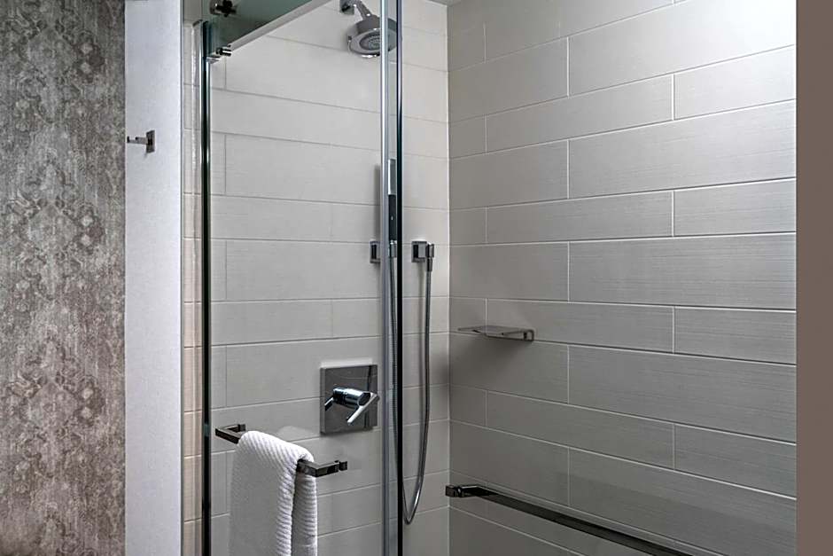 New Orleans Marriott Warehouse Arts District