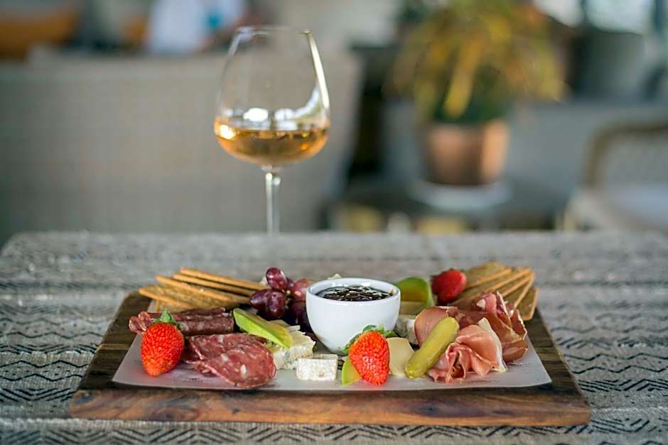 Victoria Falls Safari Club