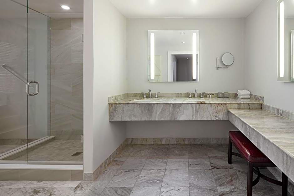 Sheraton Parkway Toronto North Hotel & Suites