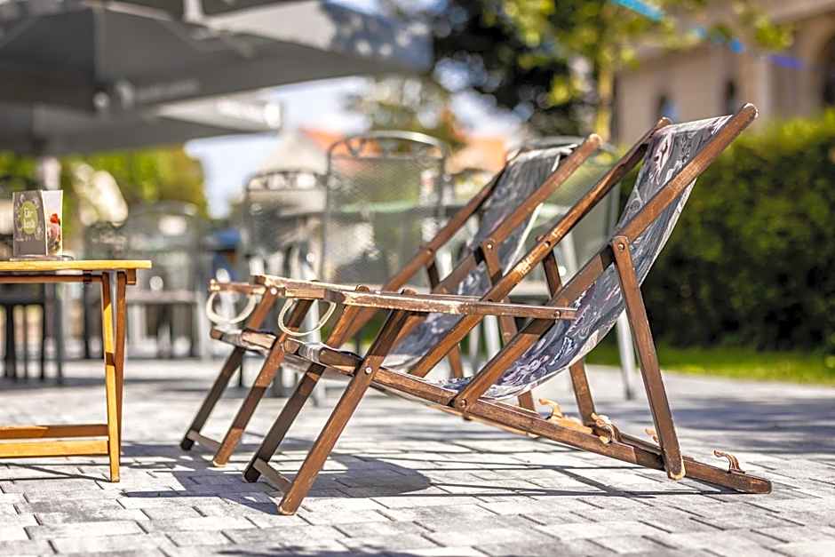 Kaiser von Österreich, Historik- und Thermalhotel