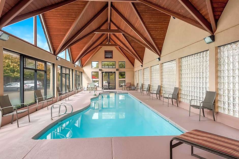 Best Western Town And Country Inn