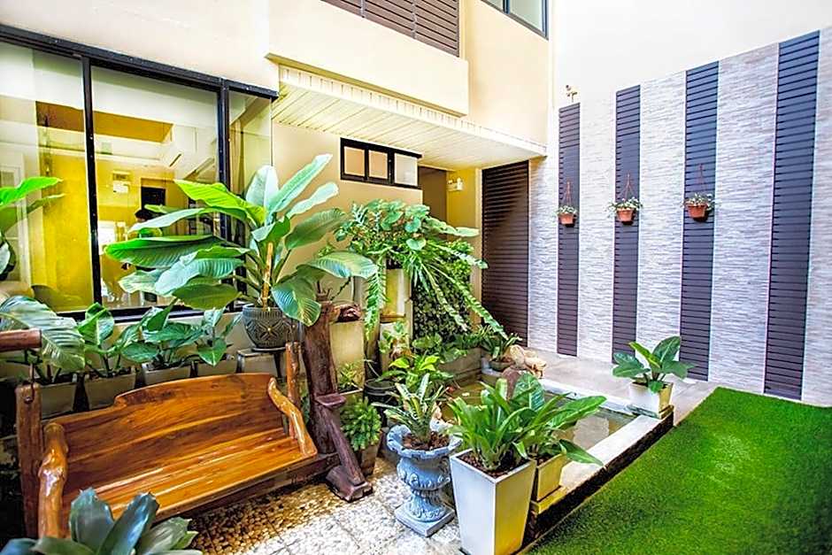 The Luxury Residence by Zuzu