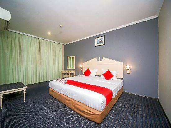 OYO 563 Jockey Lodge Hotel