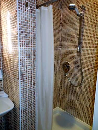 The Inn Boutique Hotel Bar and Restaurant (Pet-friendly)