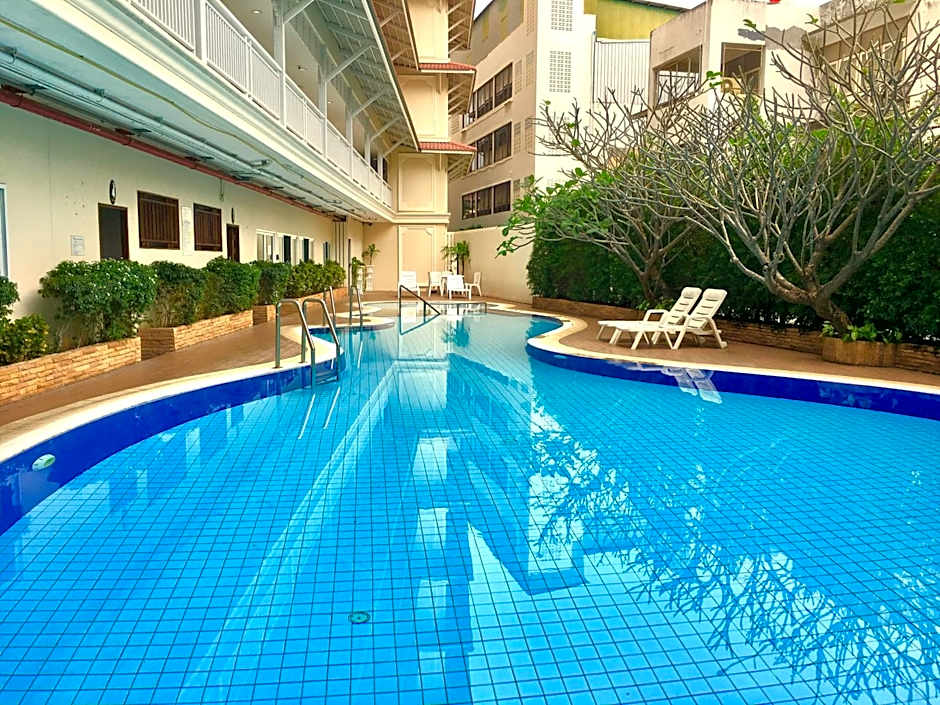Baan Klang Condo Hotel Hua Hin