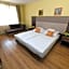 Jade Hotel-Ezüsthíd Hotel