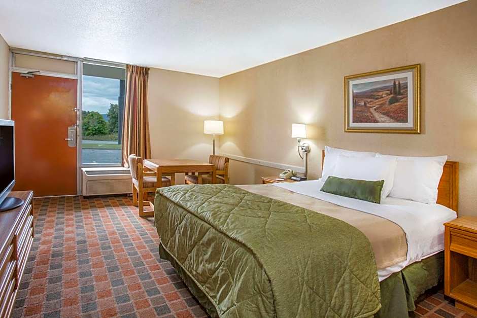 Ramada by Wyndham Wytheville