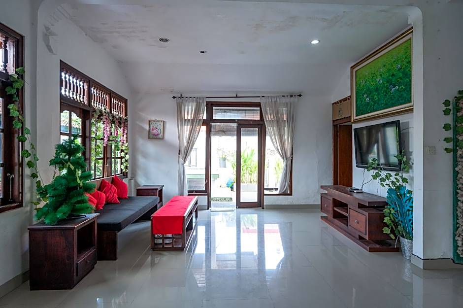 Ceria Guesthouse Seminyak Mitra RedDoorz