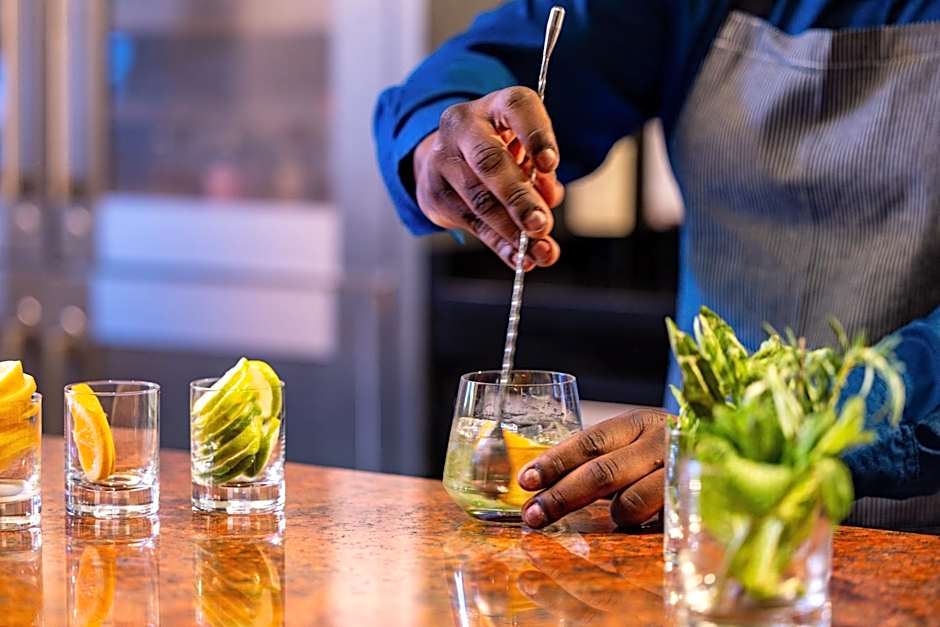 Melrose Georgetown Hotel