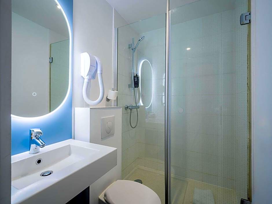 Hotel ibis Paris Pere Lachaise