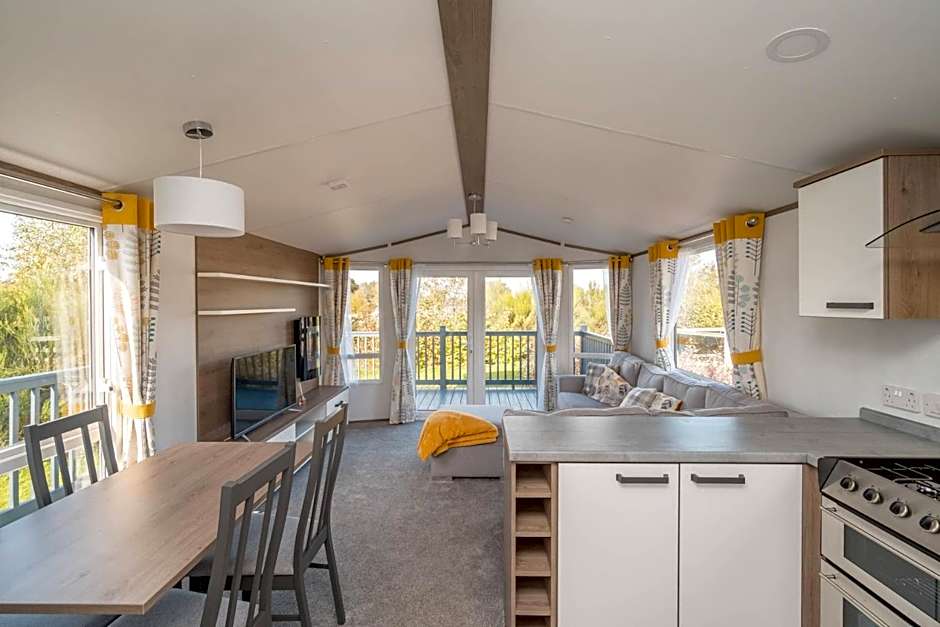 Lisa Marie-Luxury Caravan-Seton Sands-8 Berth