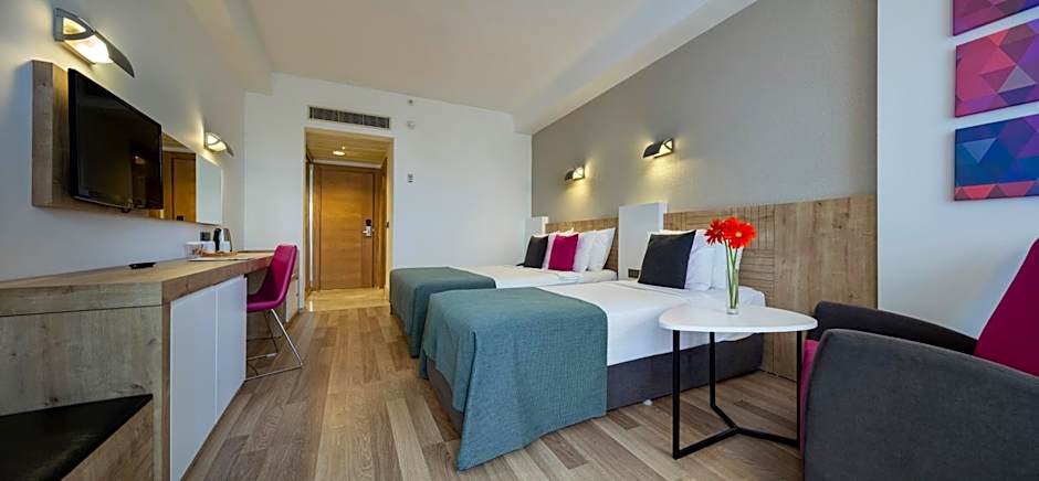 Photo 1 of 6 of 1 Double Bed or 2 Beds