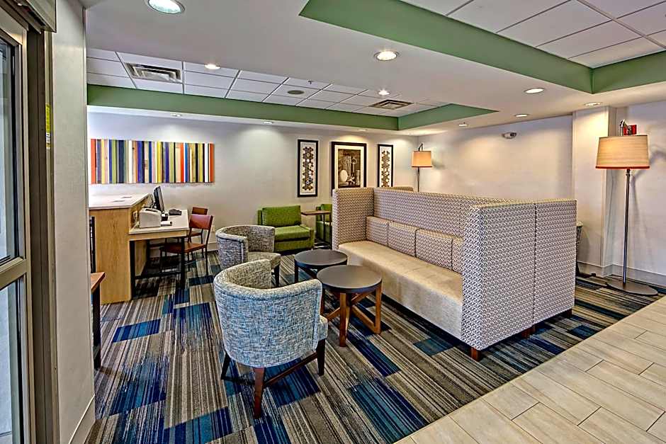 Holiday Inn Express Hotel & Suites Crossville By IHG