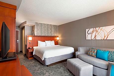 King Room with Sofa Bed and Balcony