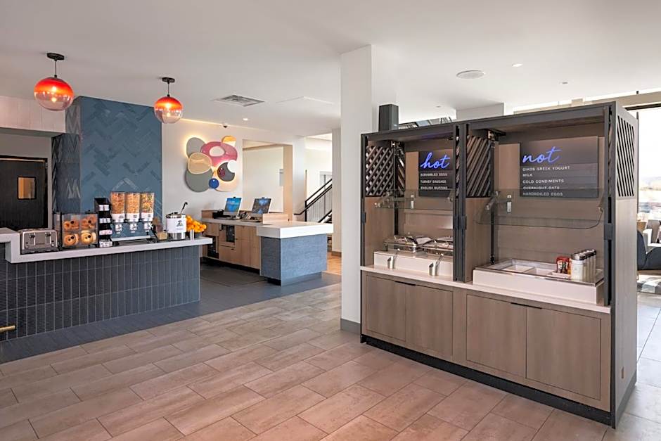 Atwell Suites Henderson - at the Pass By IHG