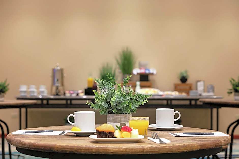 Embassy Suites By Hilton Hotel San Juan Hotel And Casino