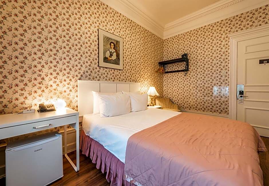 Le Chateau de Pierre - Par Aneyro