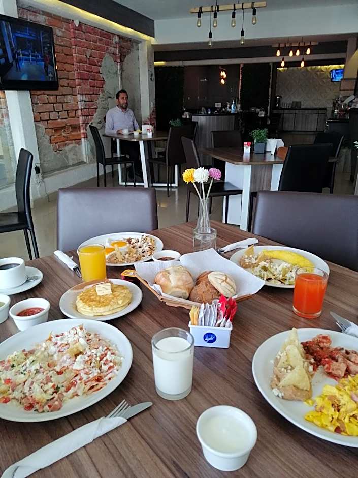 Hotel Campestre Inn
