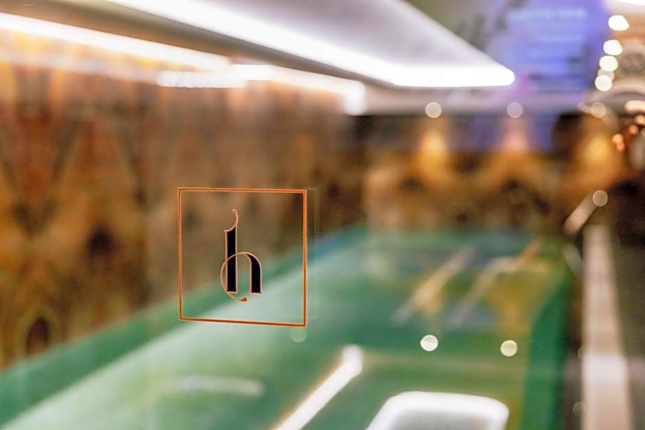 Grand Poet Hotel and SPA by Semarah