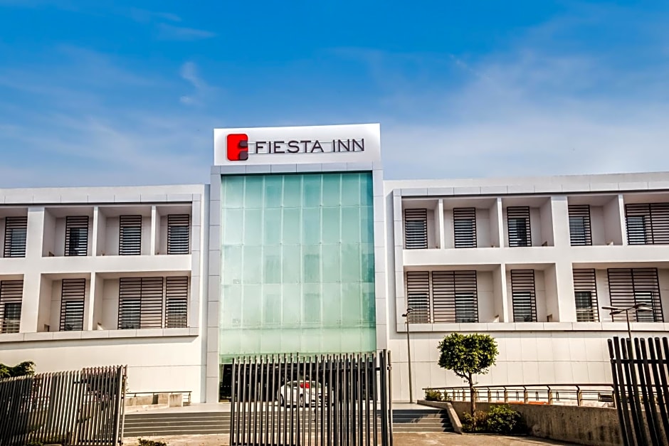 Fiesta Inn Plaza Central Aeropuerto