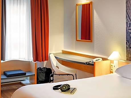 Standard Room with Double bed