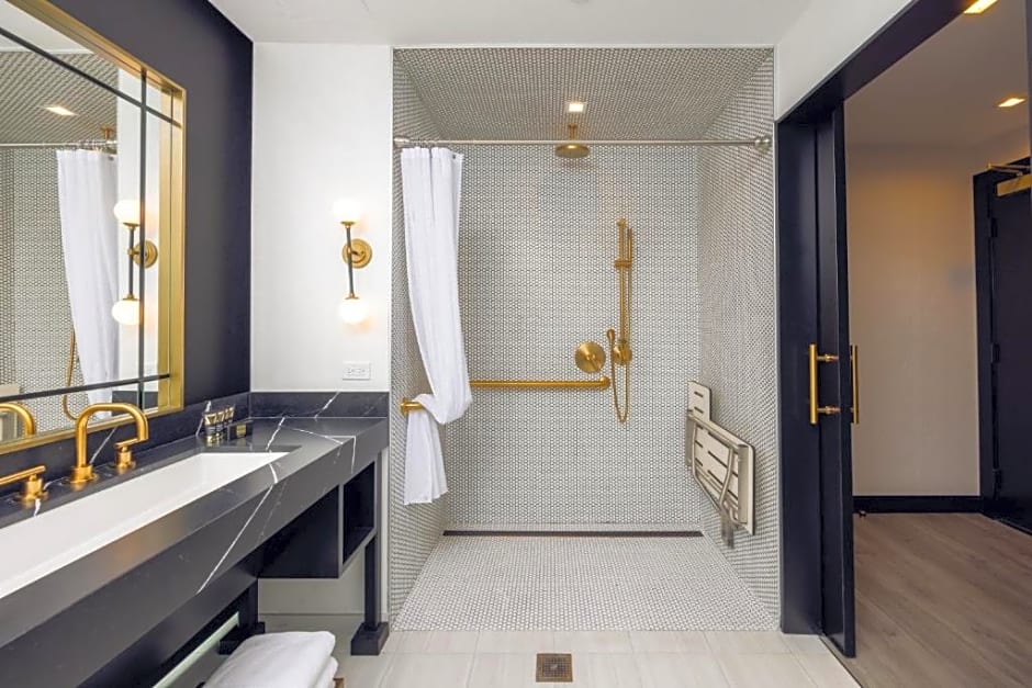 The Godfrey Hotel Hollywood