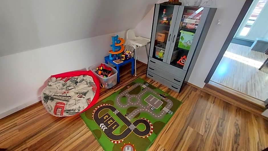 Apartmán Tajov pre 5-6 osôb, privatne parkovanie a terasa