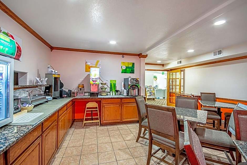 Quality Inn Dodge City