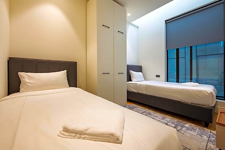 12, Apartments, 4-6 Pers, Central, Stunning View, Near Supermarket & Public Transport