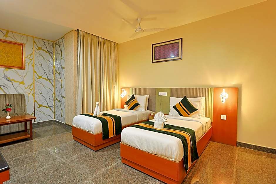 Hotel Silk City