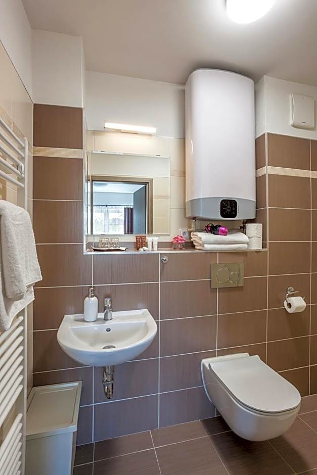 Elendris - Ubytování u kostela