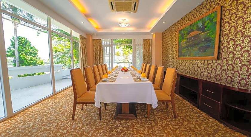 Century Riverside Hue Hotel