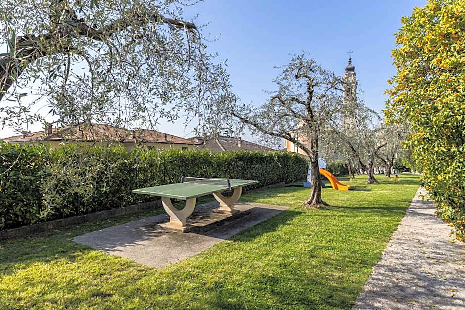 Residence Borgo Dei Limoni - Appartamenti con Garage