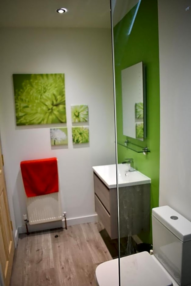 Lycia Rooms + – Inverness
