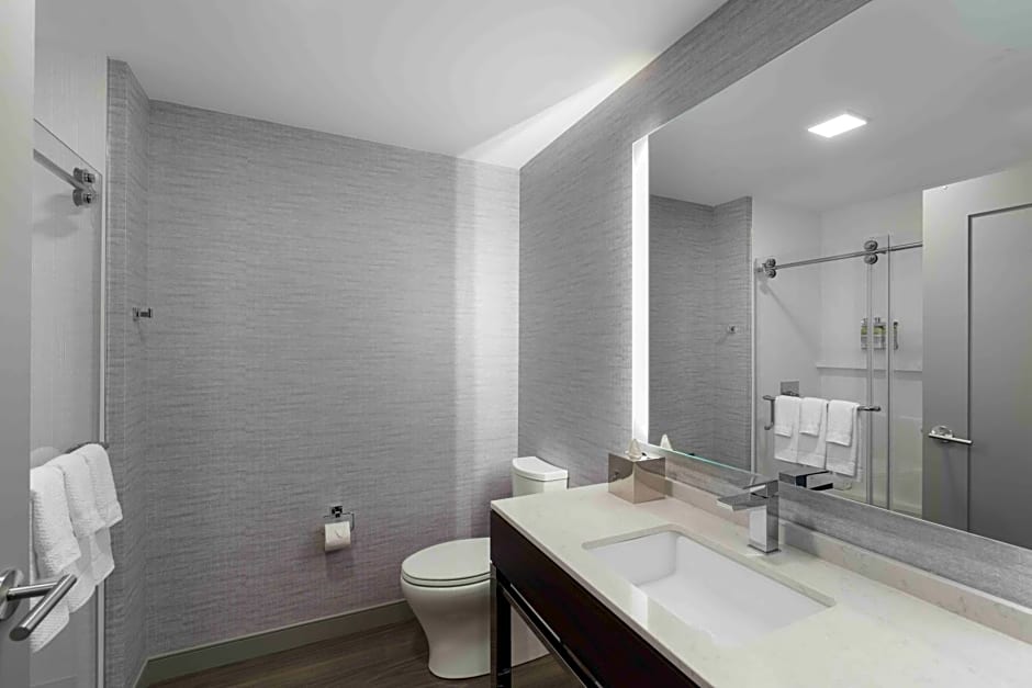 Holiday Inn Express Boston Logan Airport - Revere By IHG