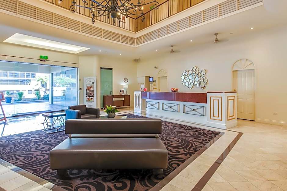 Central Cosmo Apartment Hotel