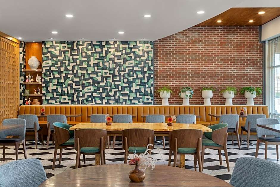 Hotel Indigo Columbus Architectural Center By IHG