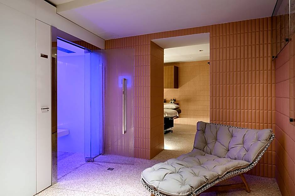 Zlata Ladjica Boutique Hotel