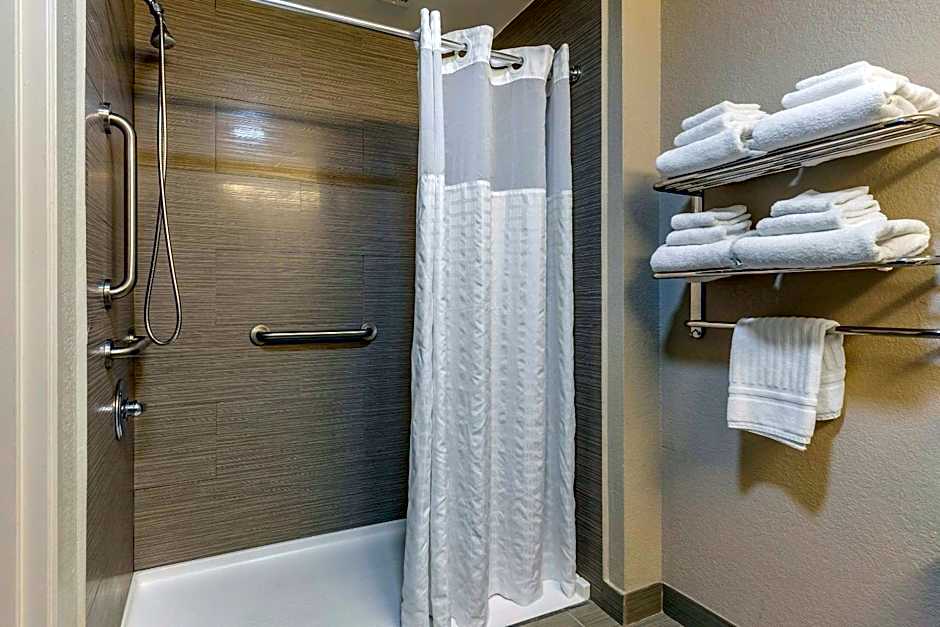 Comfort Suites Pineville - Ballantyne Area