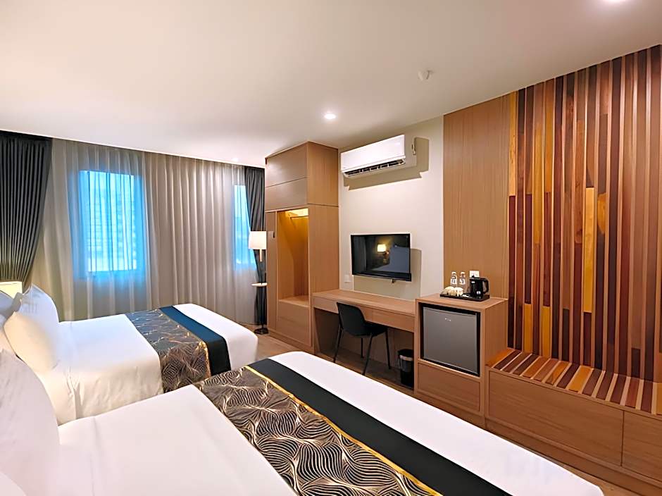 ZOOM HOTEL