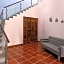 Villa Kiwi. Huge Pool, Steps To Town n Beach. 6 plus BRM 7.5 BTH 3 KCN
