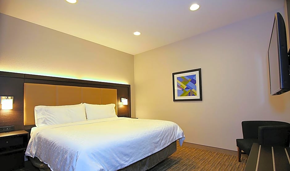 Holiday Inn Express Hotel & Suites Ashland