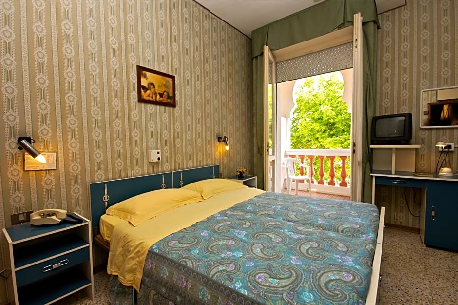 Hotel Victory